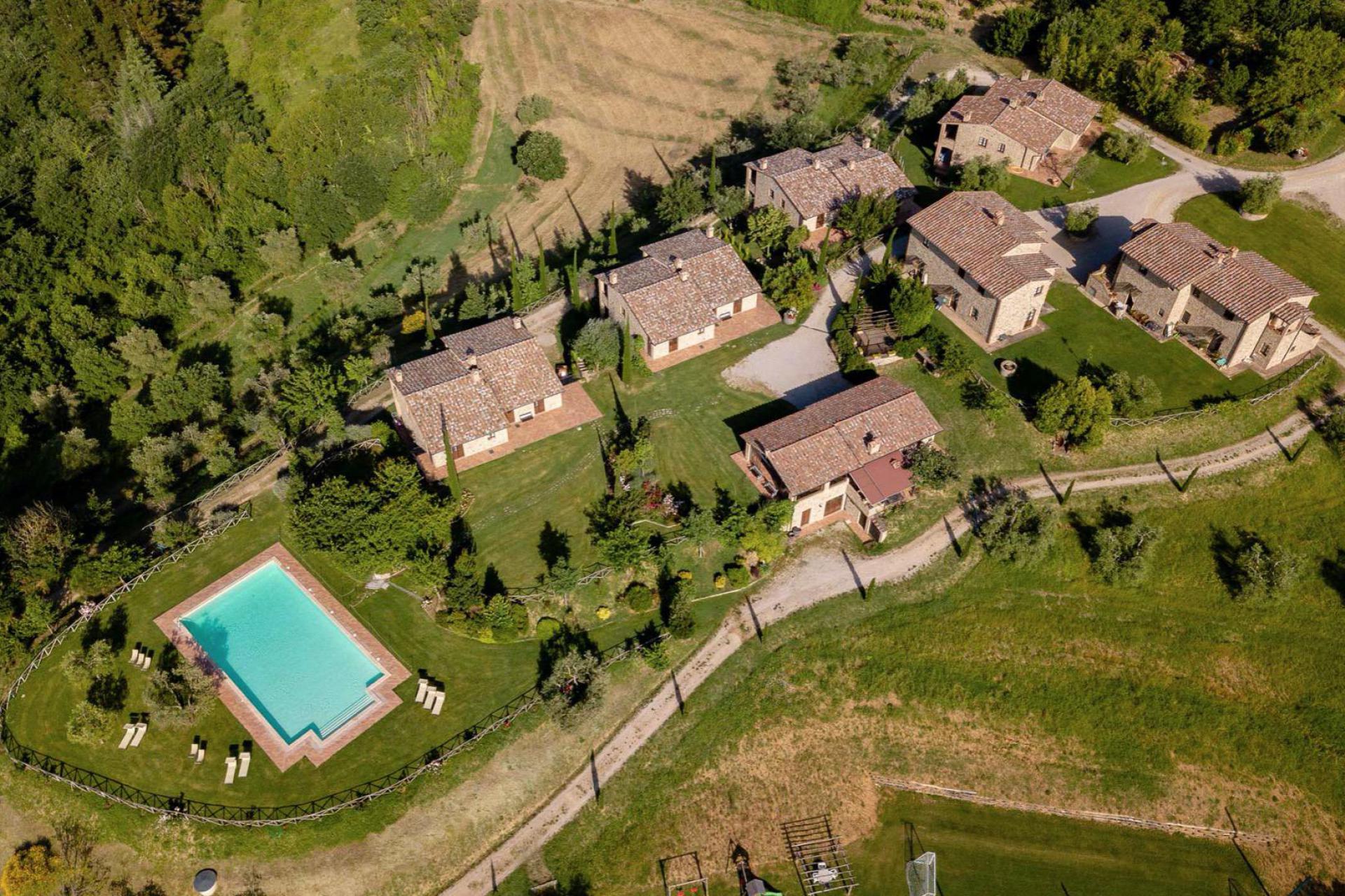 Agriturismo Umbria Agriturismo between Tuscany and Umbria, within walking distance of a village