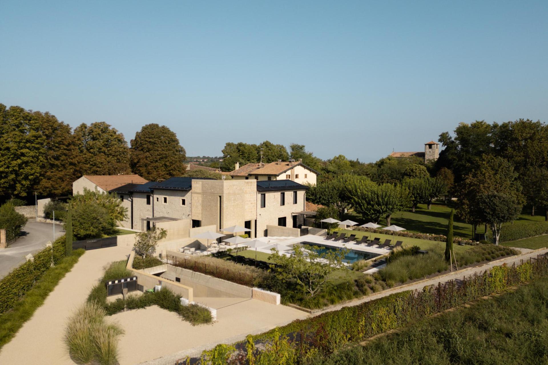 Luxurious retreat near Lake Garda