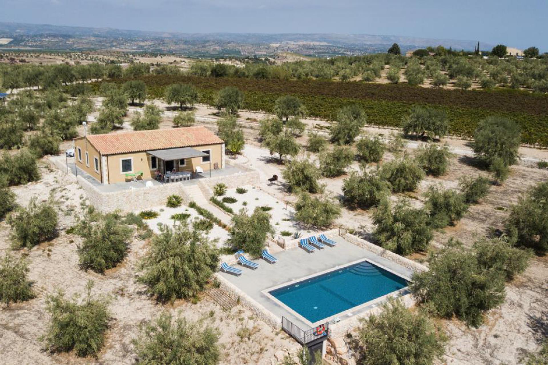 Villa Sicily with private pool and sea view
