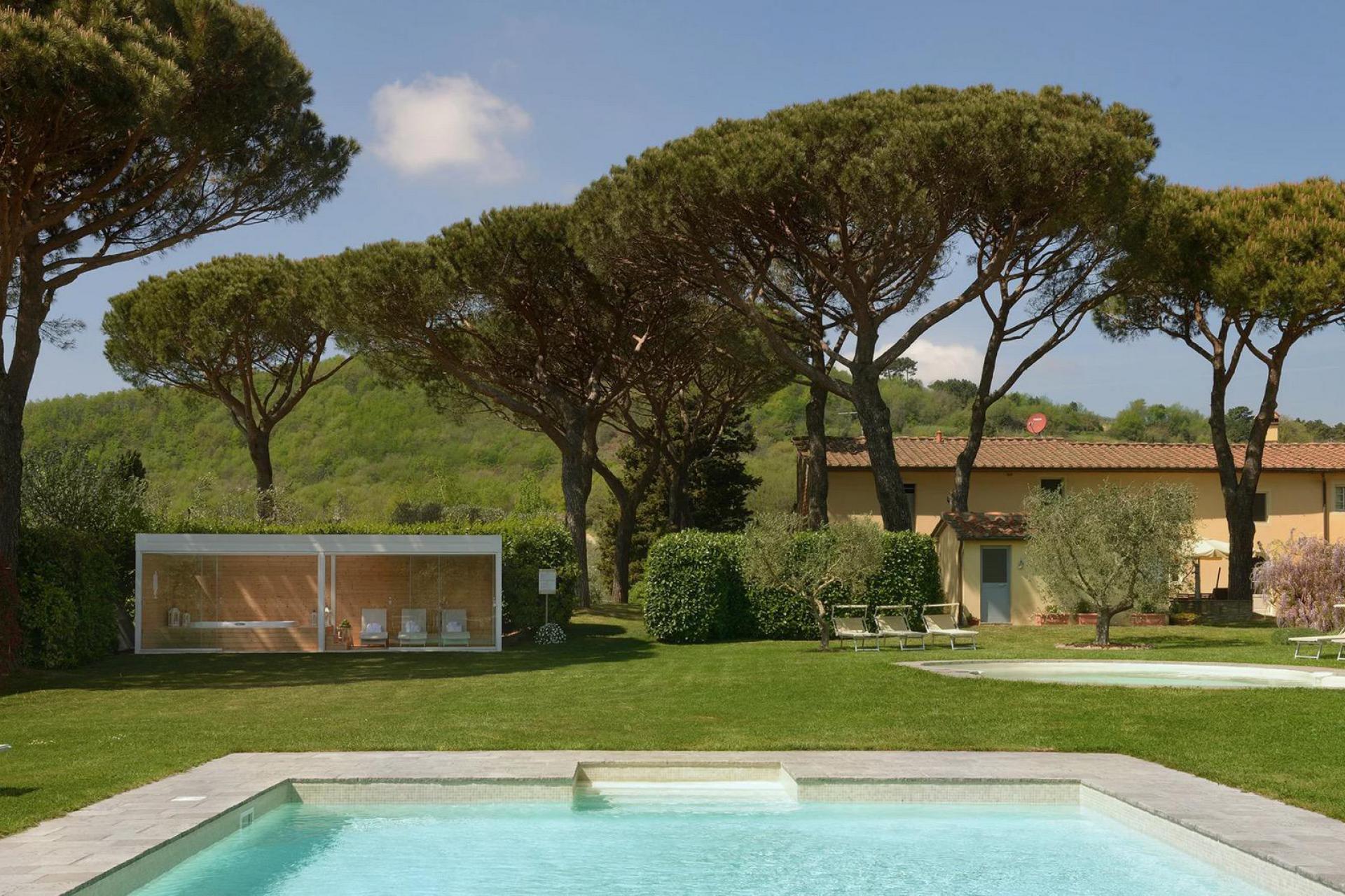 Nice child-friendly agriturismo in northern Tuscany
