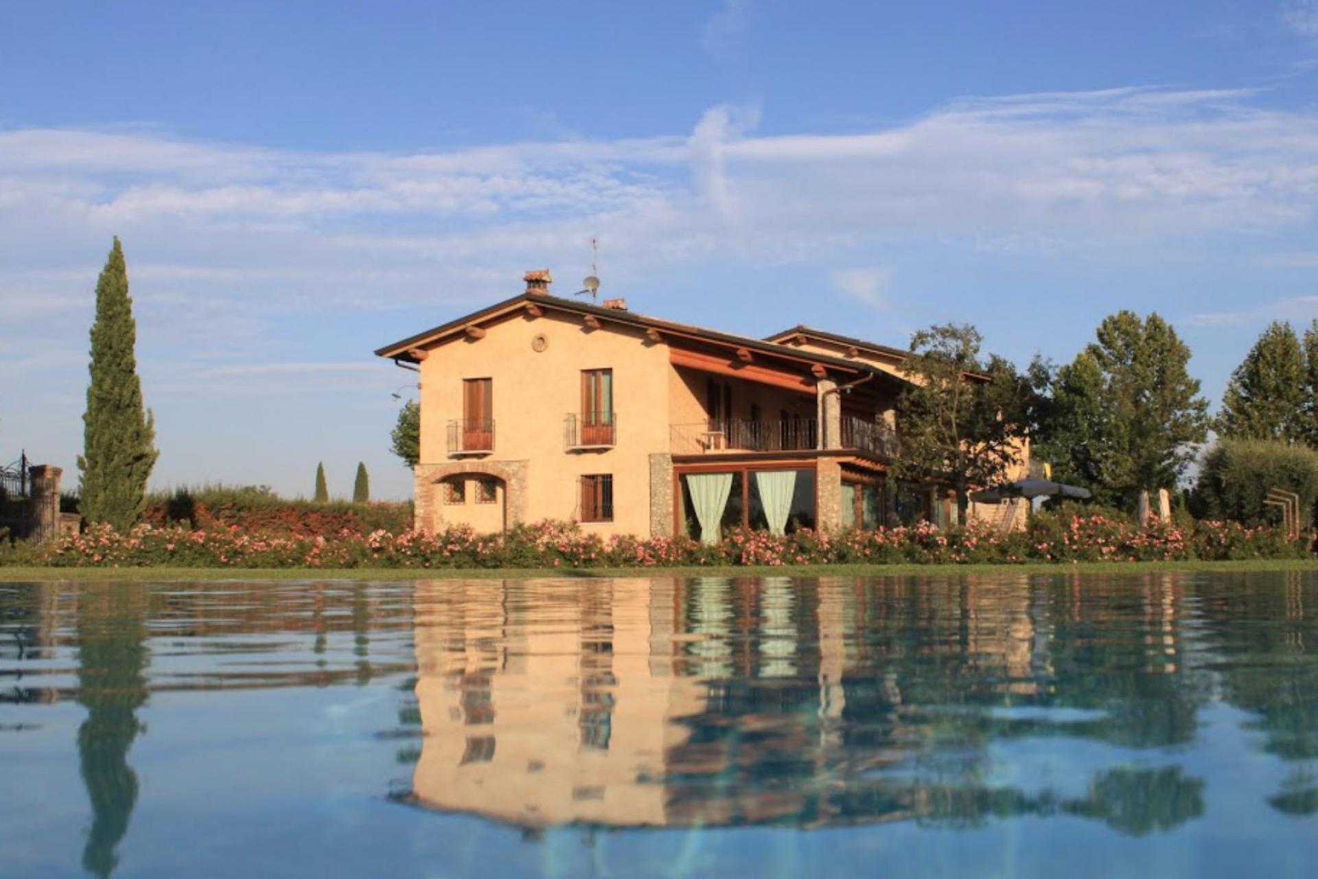 Small agriturismo with restaurant