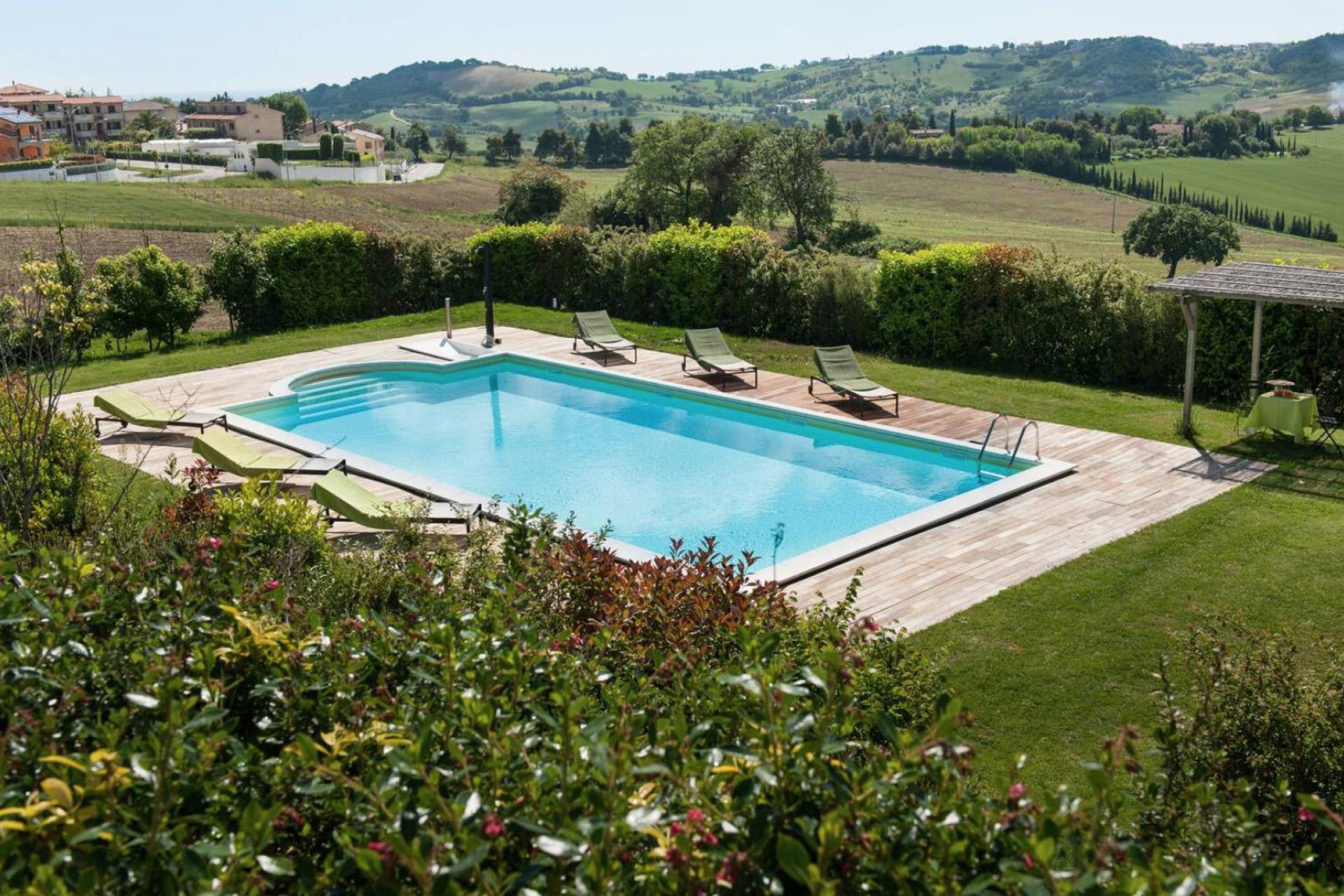 Stylish agriturismo Marche with amazing views