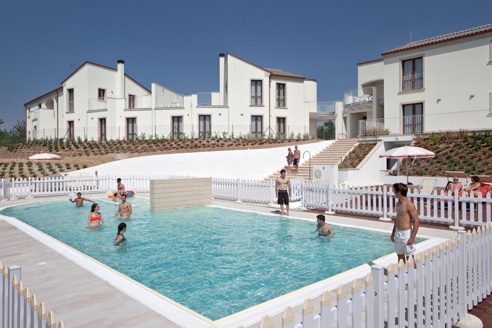 Child-friendly agriturismo Marche with sea view
