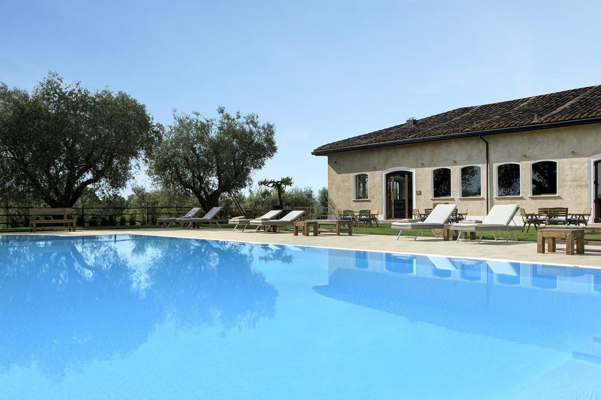 Luxury agriturismo near Rome with restaurant and swimming pool