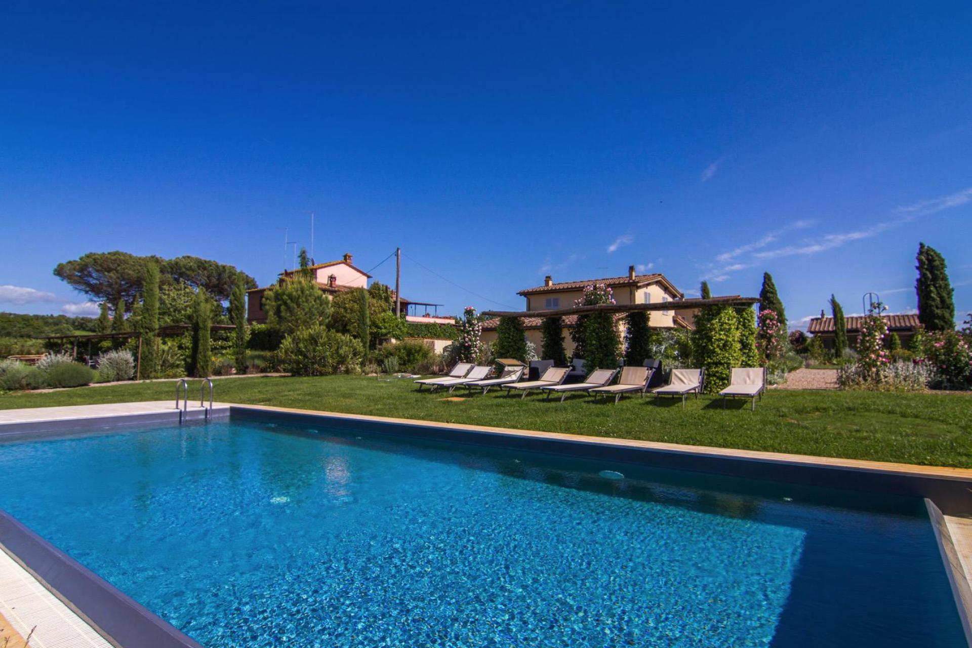 Luxury, comfortable apartments at 10 km from Siena