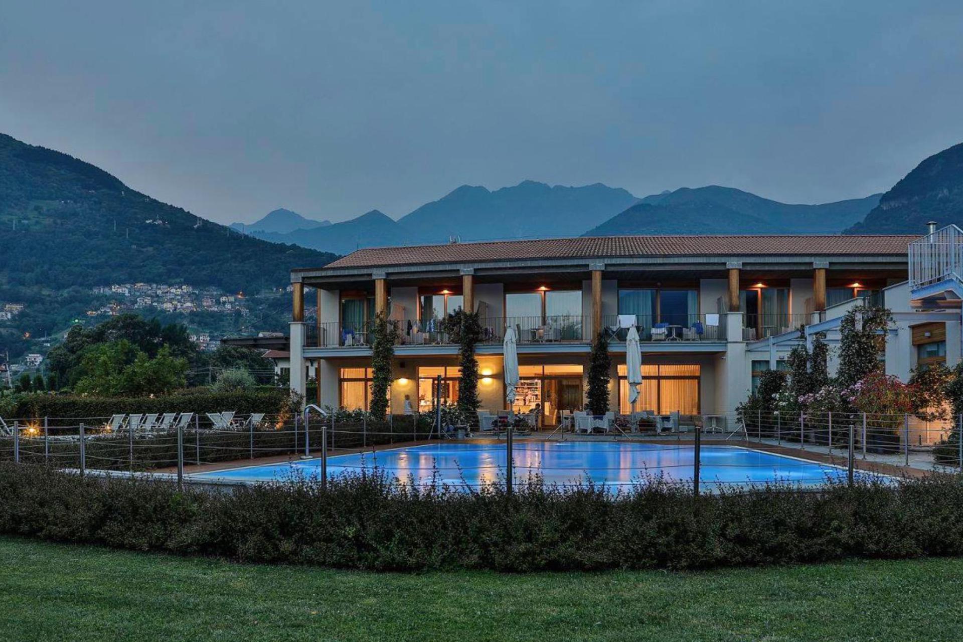 Beautiful Country Hotel on Lake Como