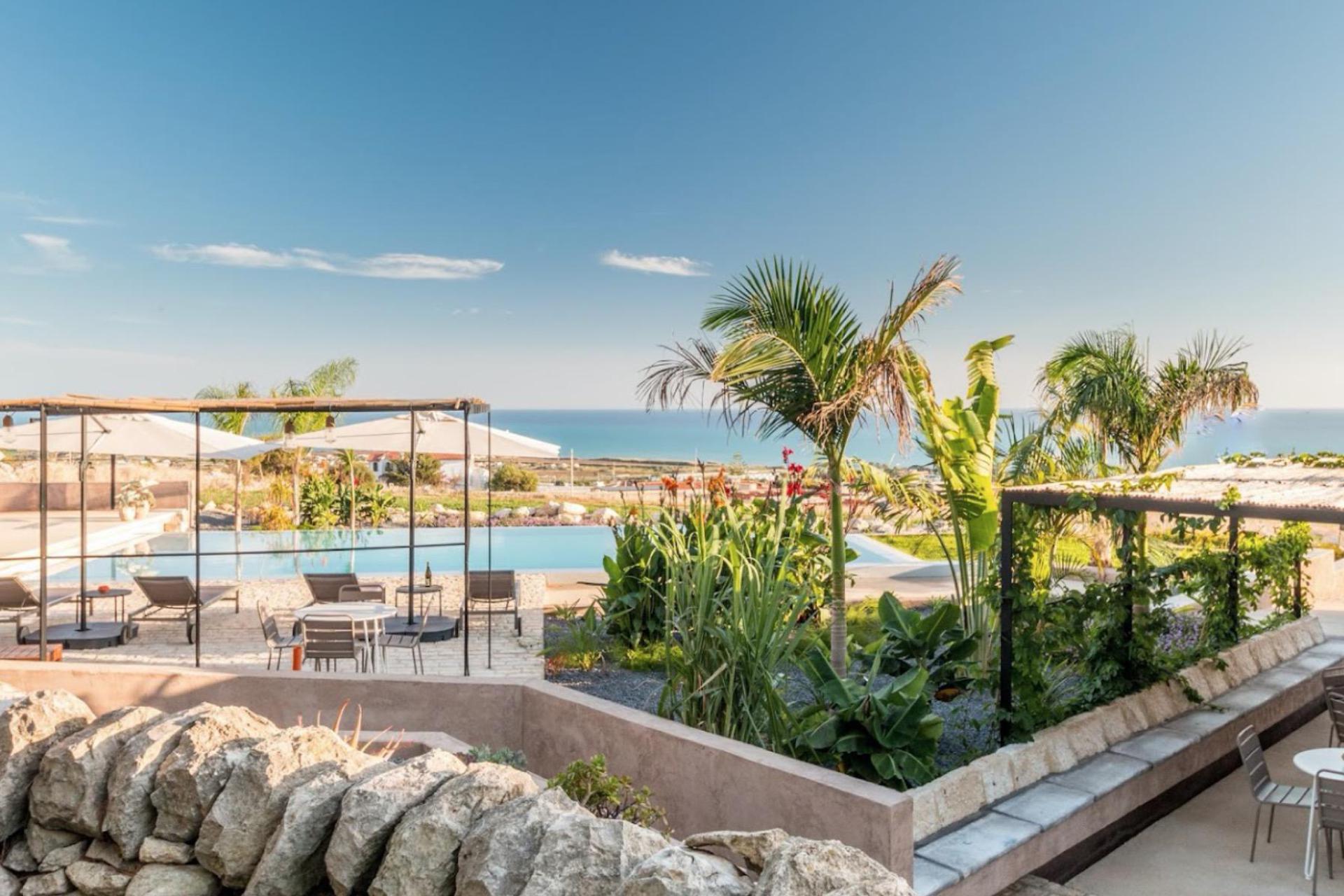 Sicilian hospitality near the sea
