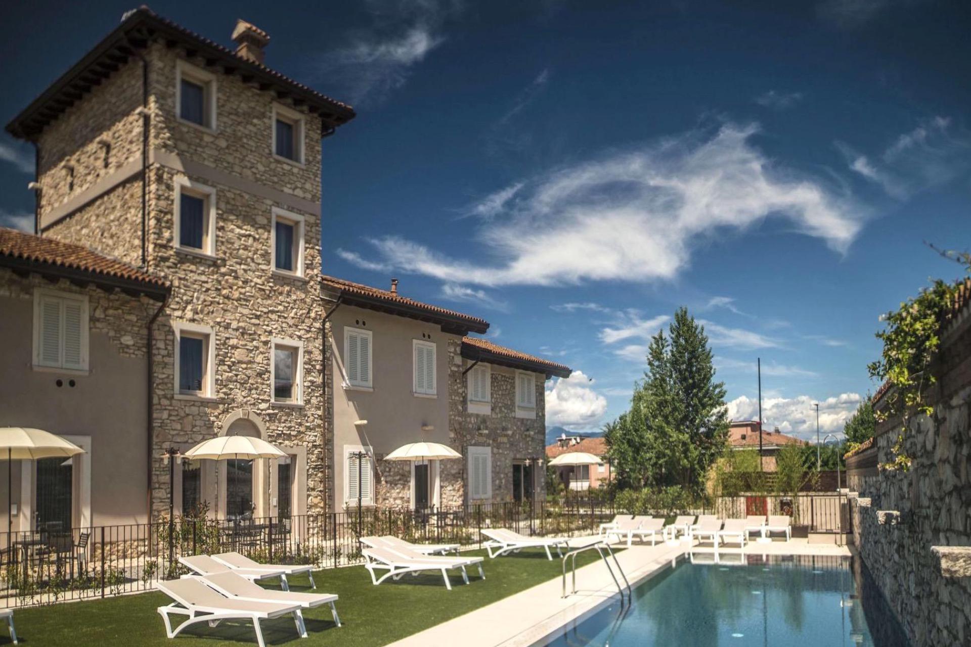 Luxurious agriturismo near Lake Garda