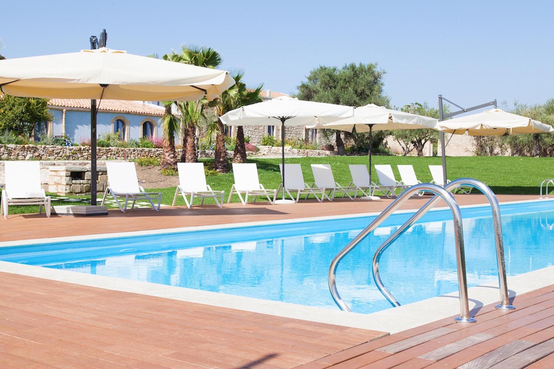 Agriturismo Sicily with spacious apartments