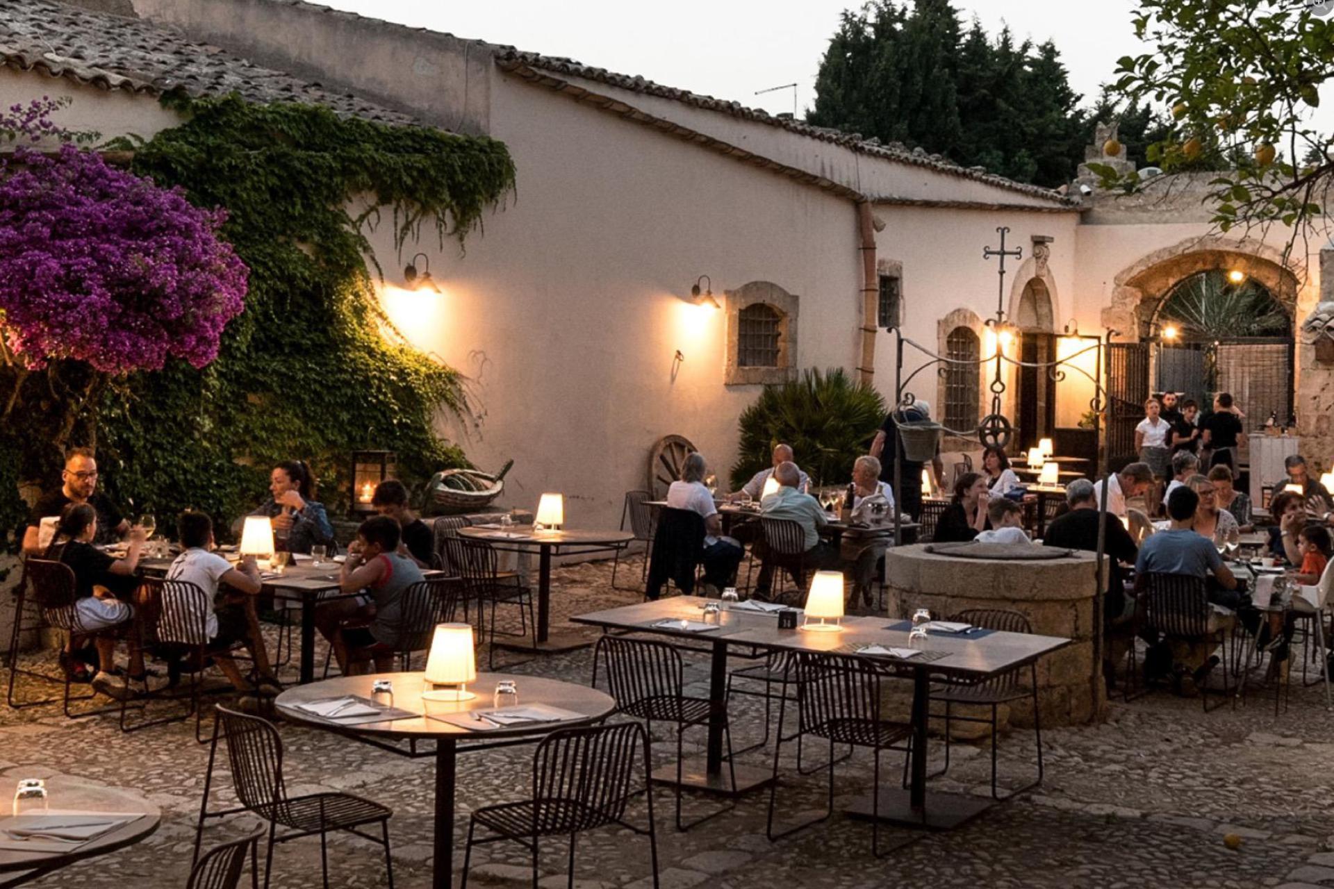 Authentic agriturismo with restaurant near the sea
