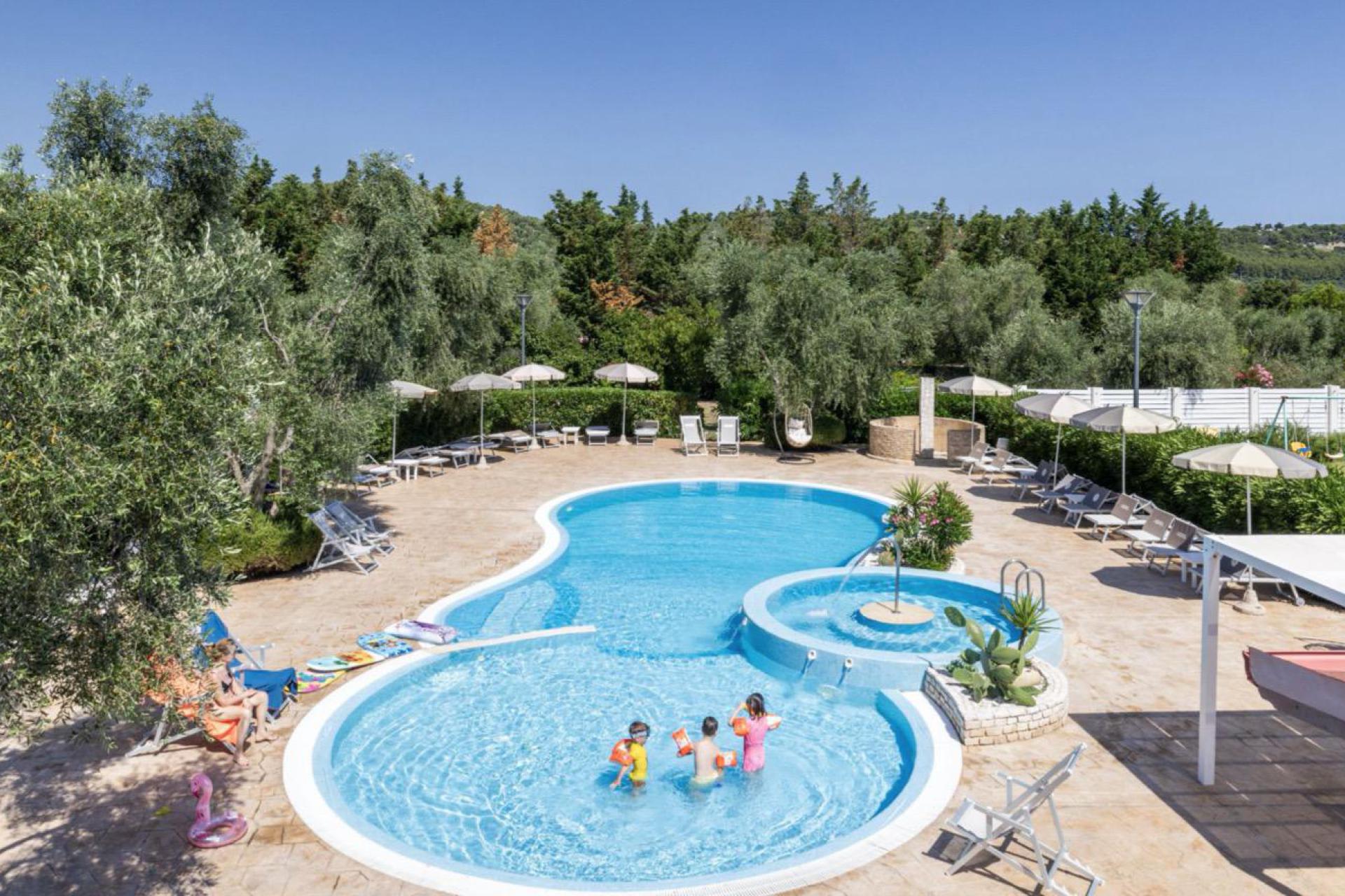 Child-friendly Agriturismo in Puglia by the sea and beach