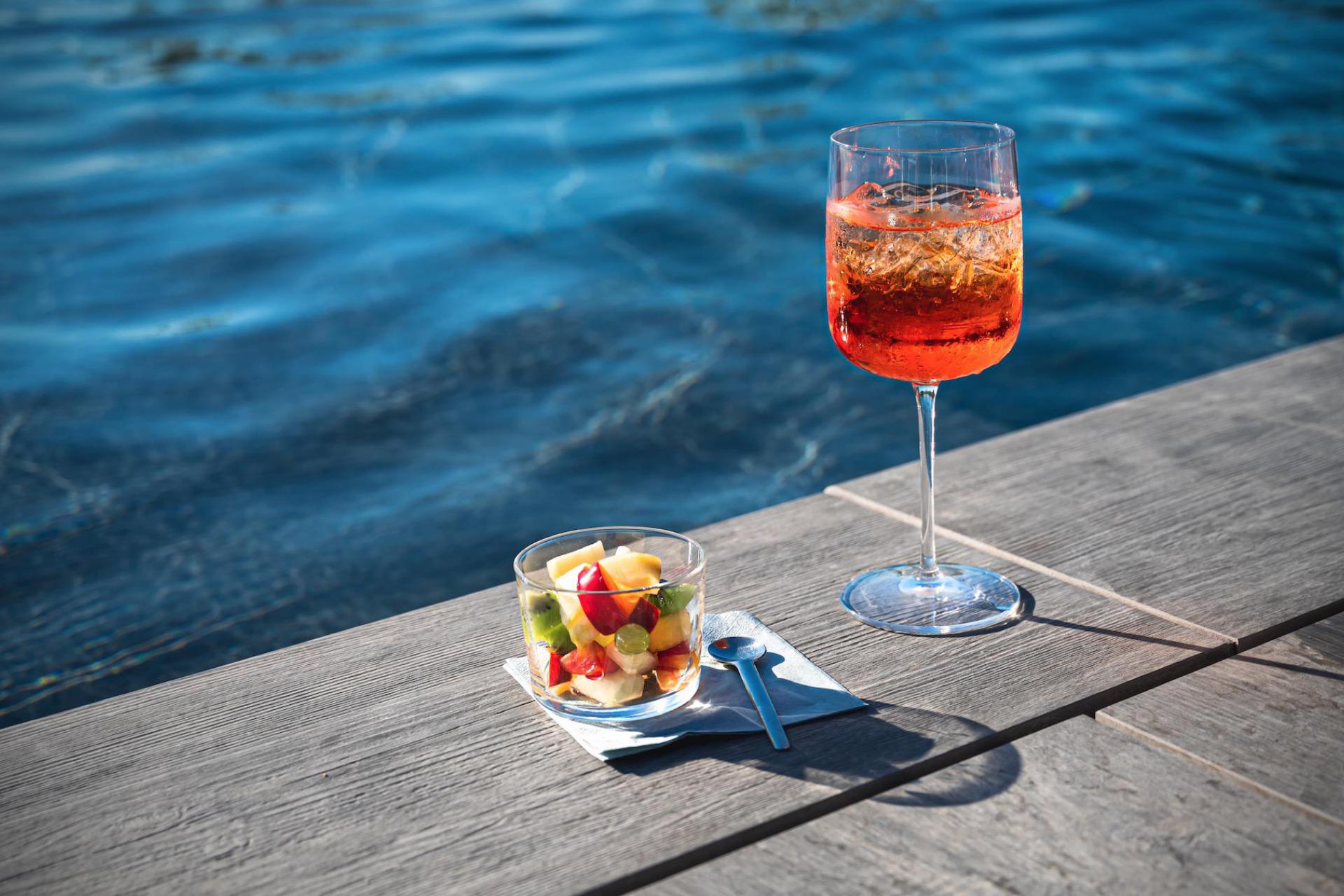 Agriturismo Marche with restaurant in an olive grove