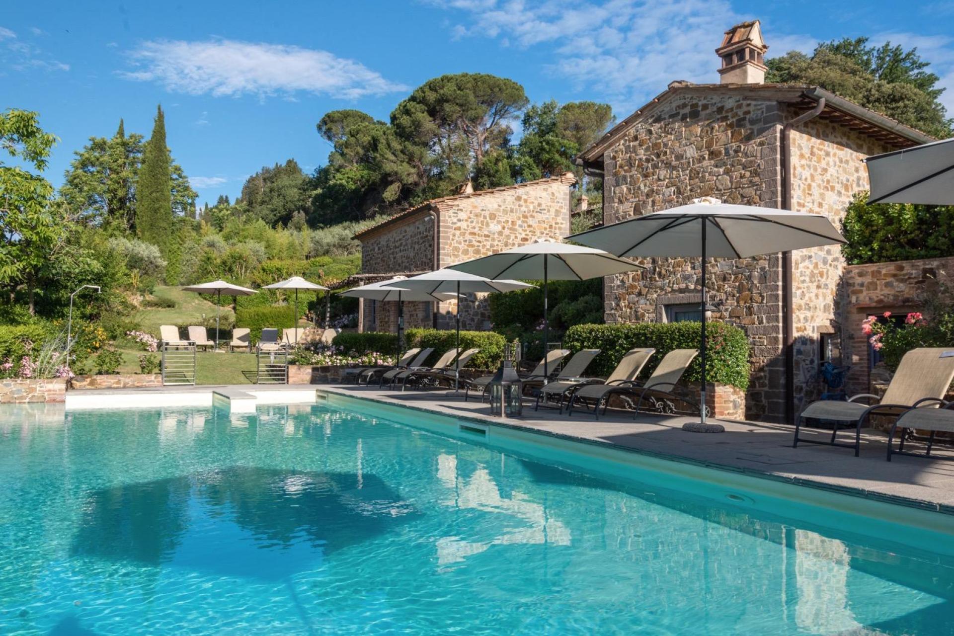 2. Romantic agriturismo with beautiful views of San Gimignano