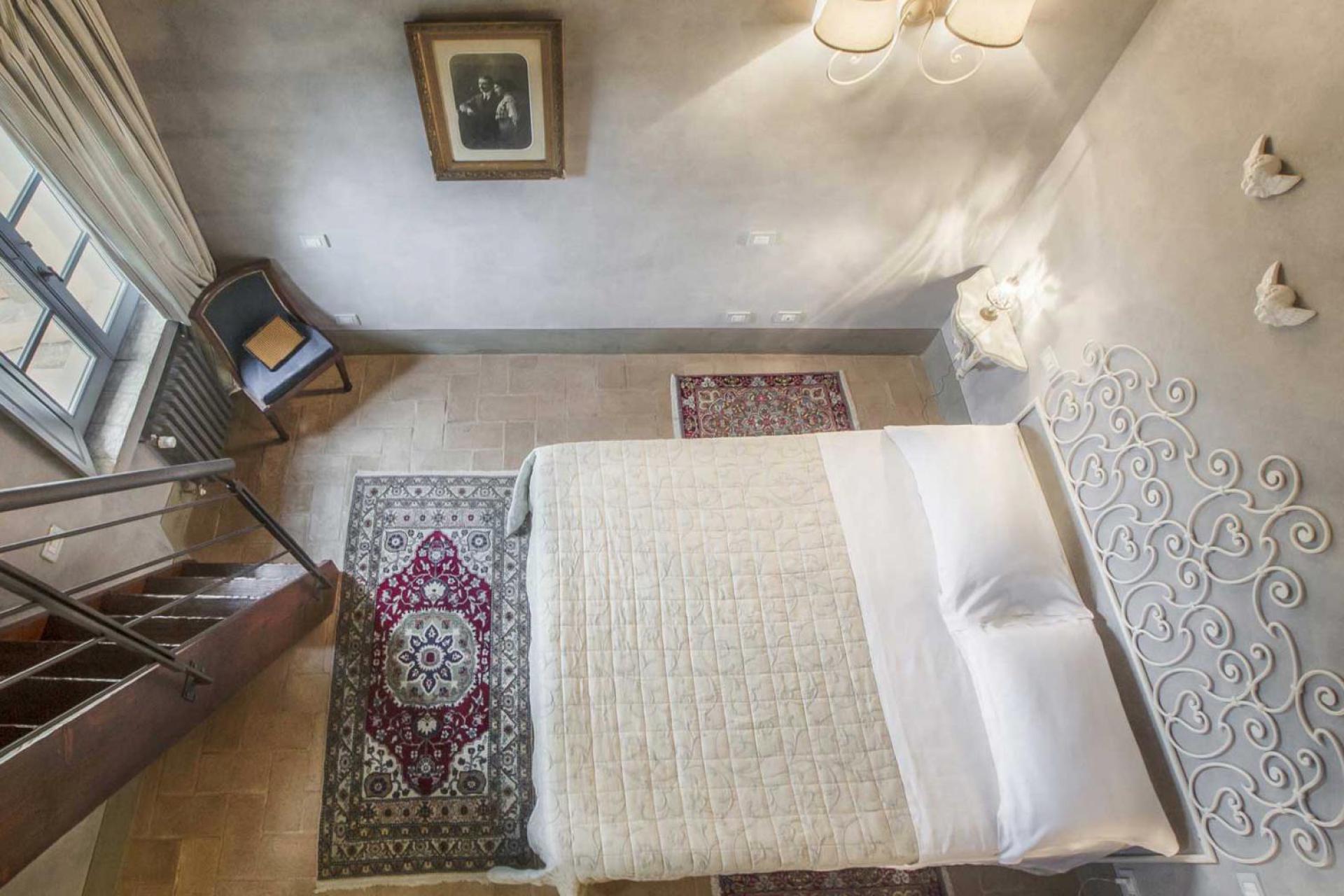 Organic holiday farm in the Tuscan hills