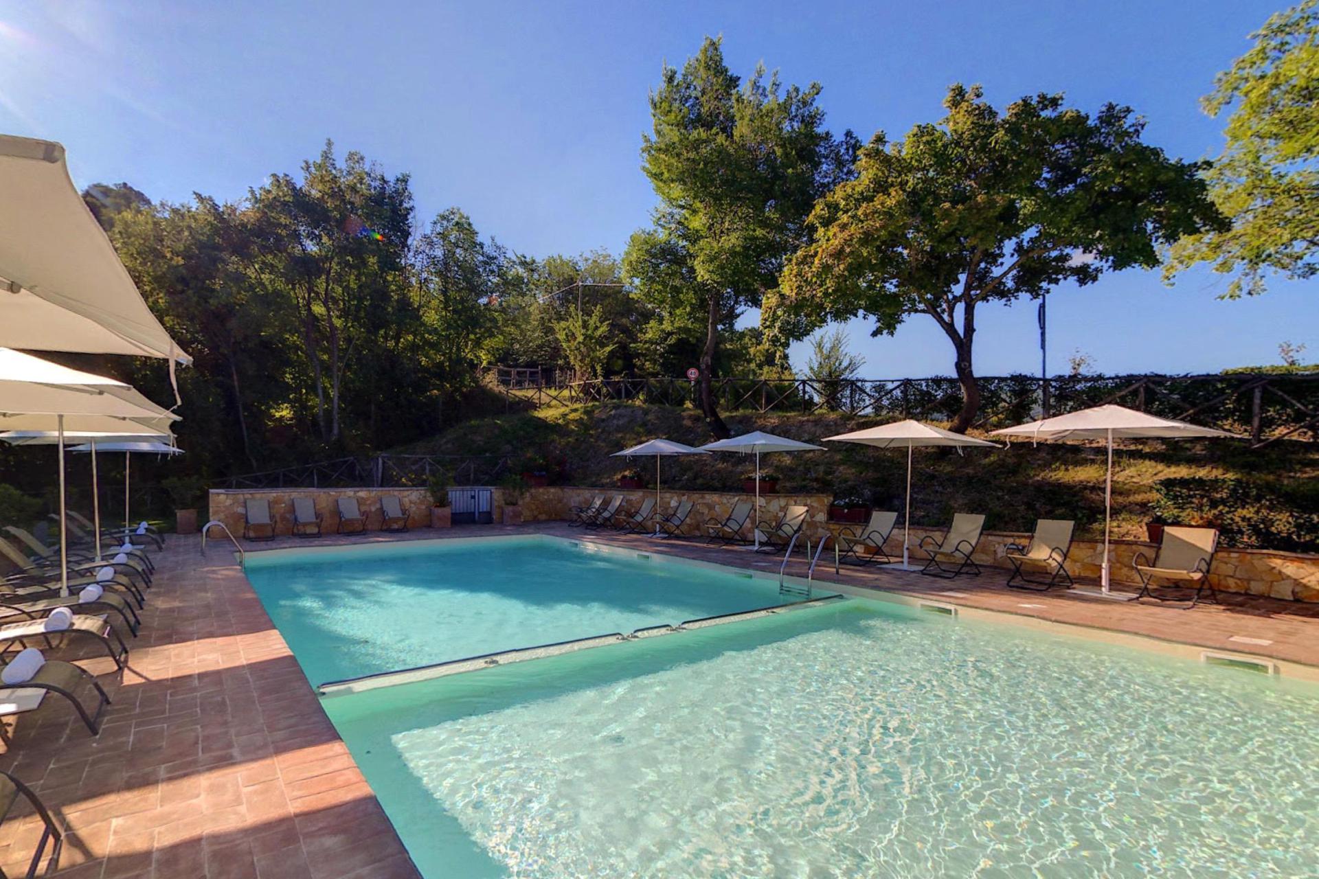 Small-scale holiday park on a hilltop in Umbria