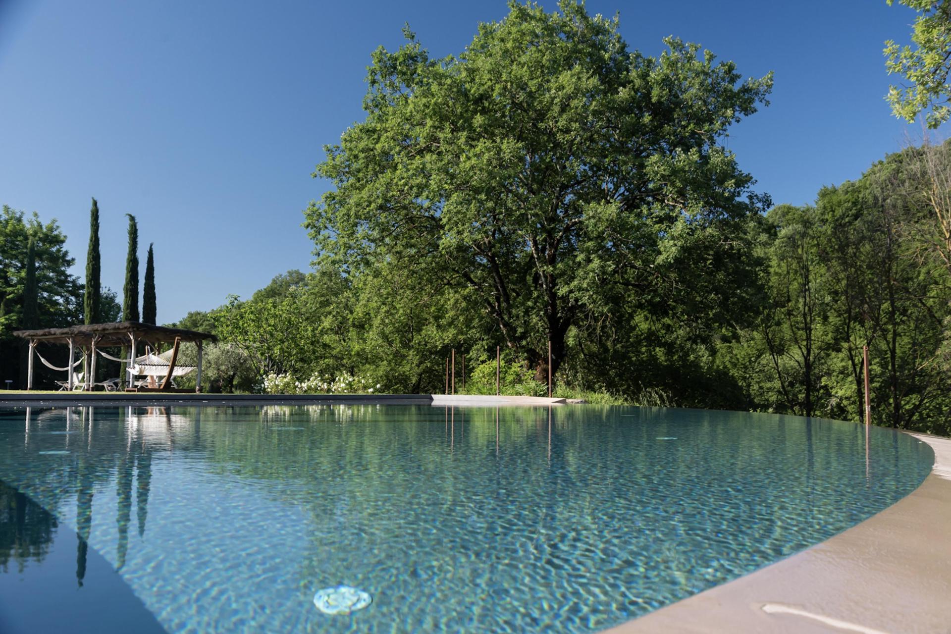 Luxury relais with restaurant and wellness near Arezzo