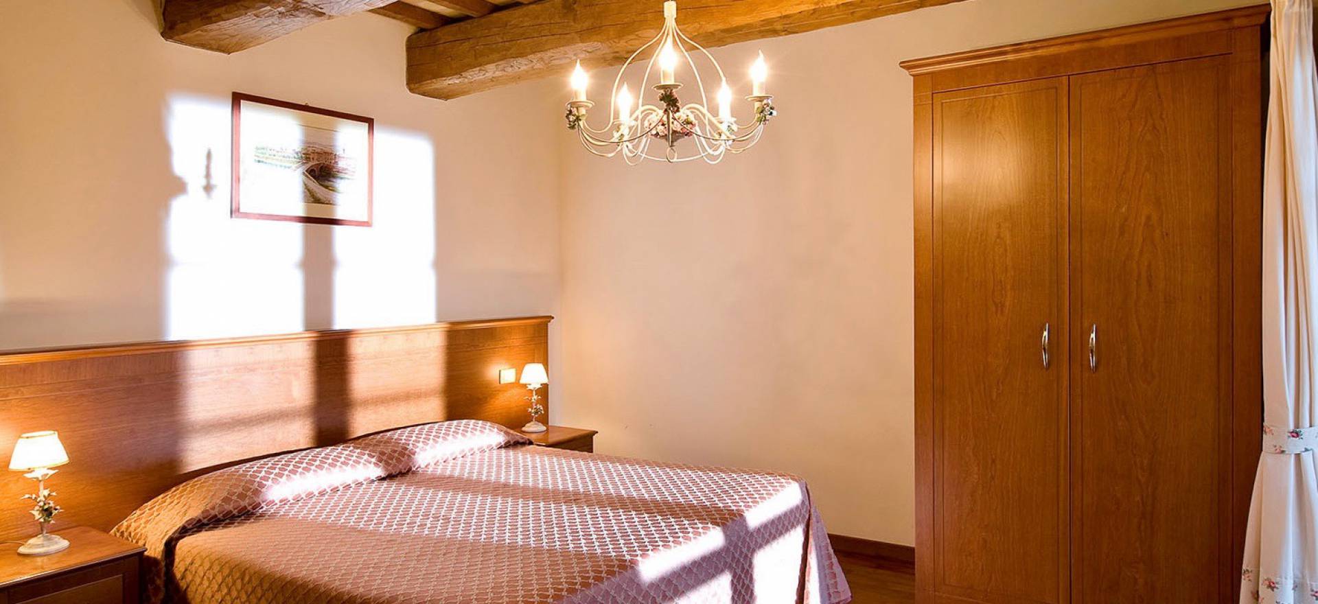 Agriturismo Umbria Agriturismo in Assisi in Umbria with charming interior
