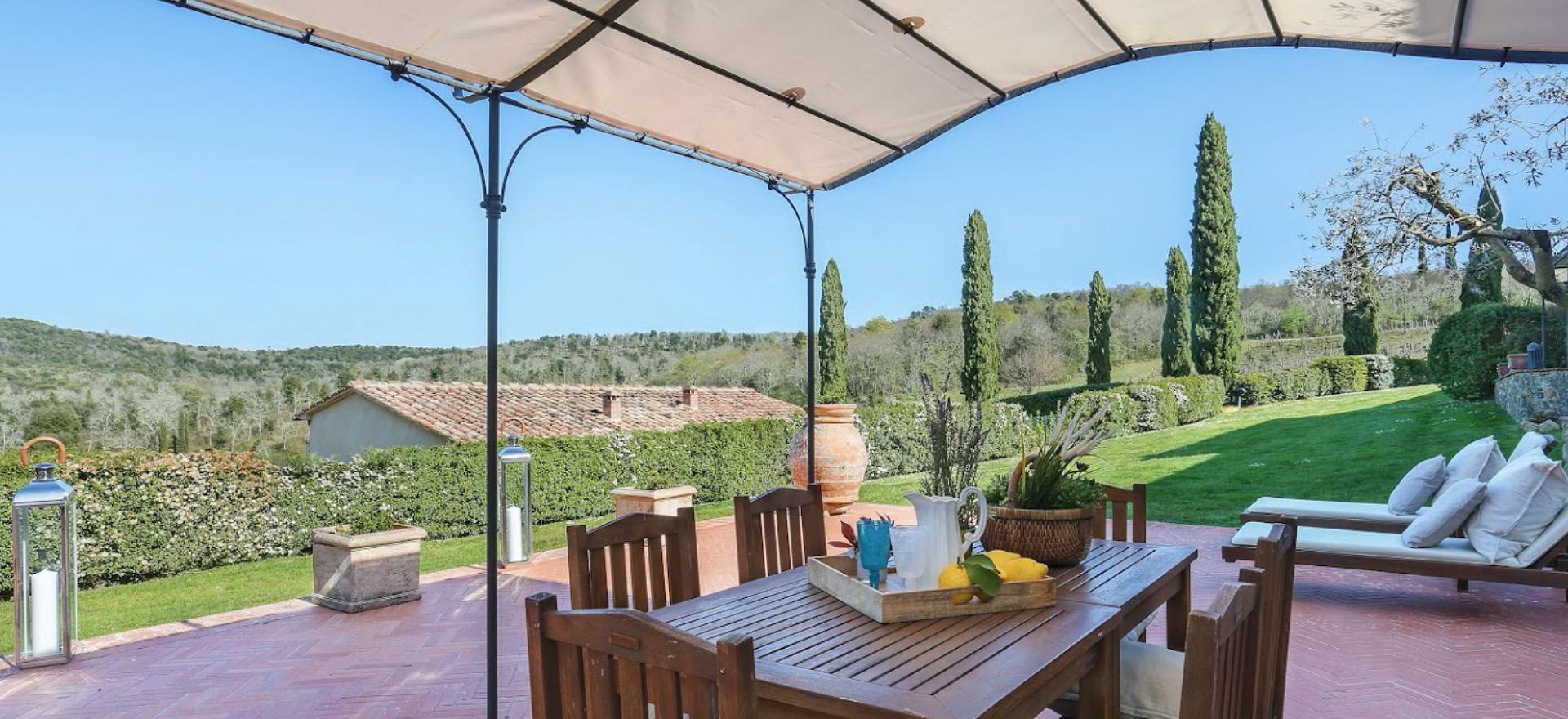 Agriturismo Tuscany Agriturismo in Tuscany with restaurant and panoramic wine bar
