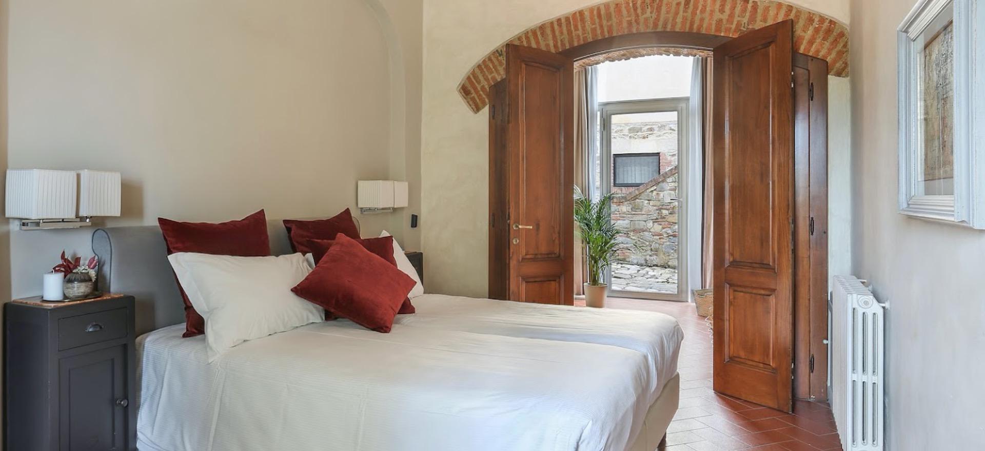 Agriturismo Tuscany Agriturismo in Tuscany with restaurant and panoramic wine bar