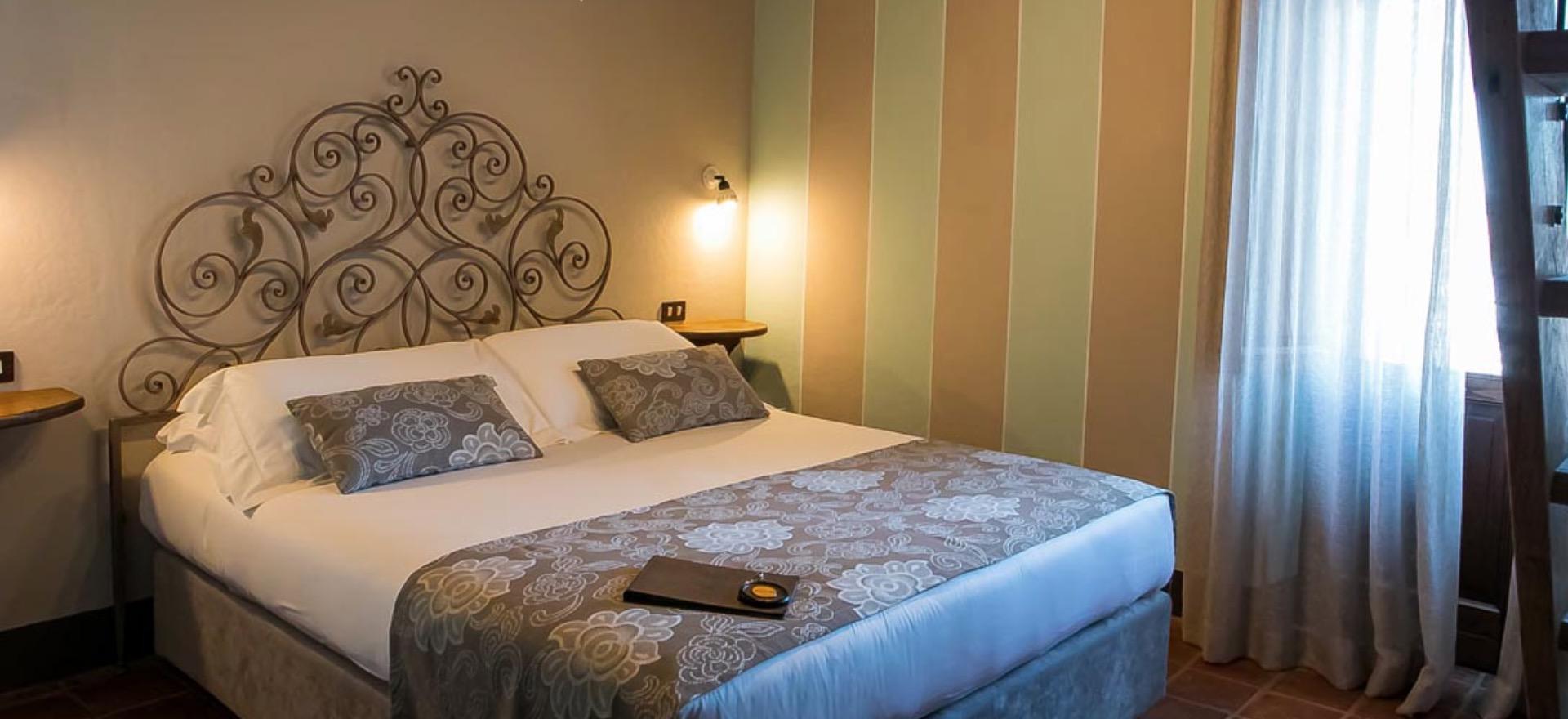 Agriturismo Piedmont Agriturismo Piemont, wine farm with restaurant