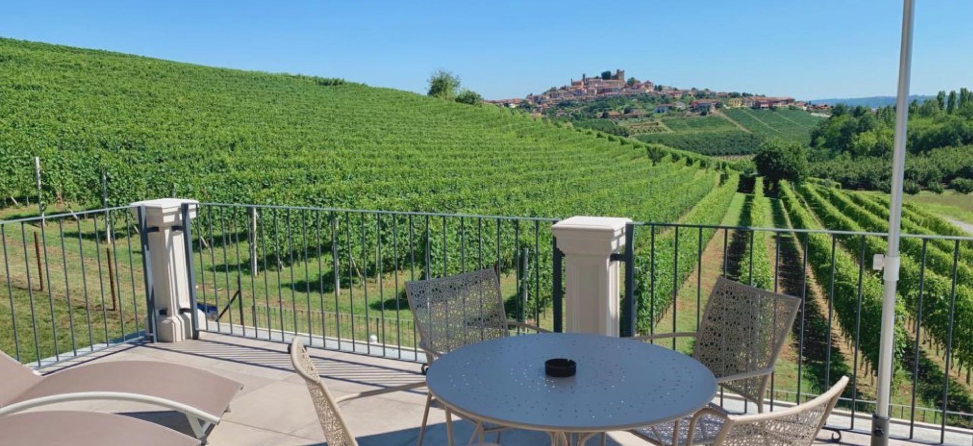 Agriturismo Piedmont Apartments with swimming pool in Piedmont