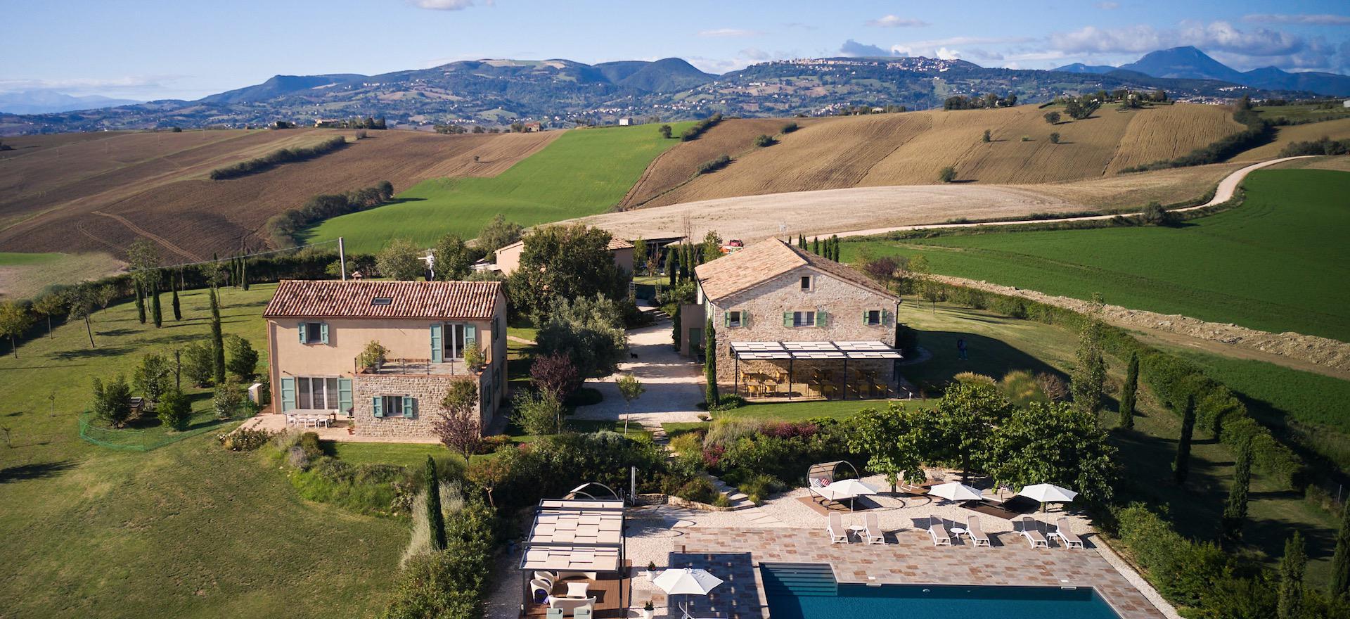 Agriturismo Marche Attractively situated country house with bistro