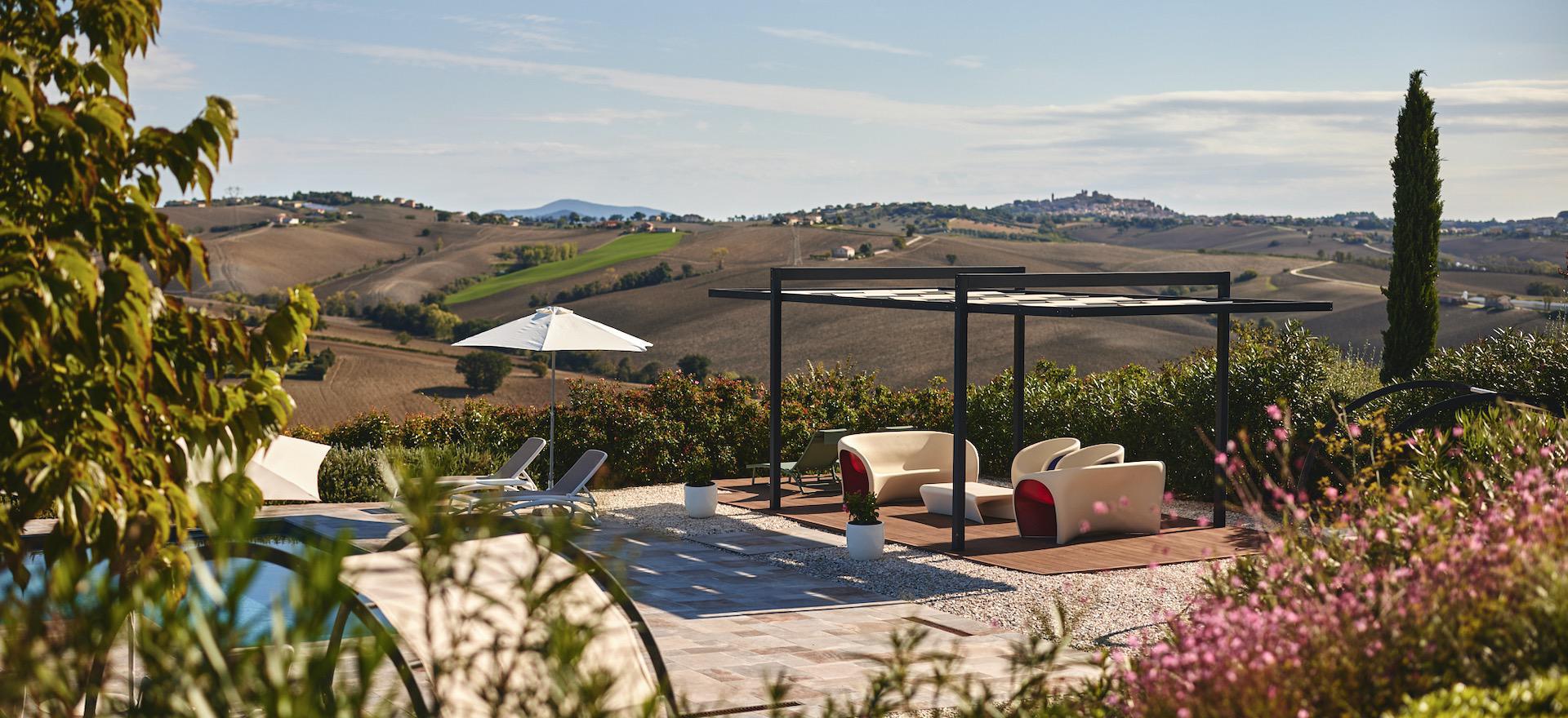 Agriturismo Marche Attractively situated country house with bistro