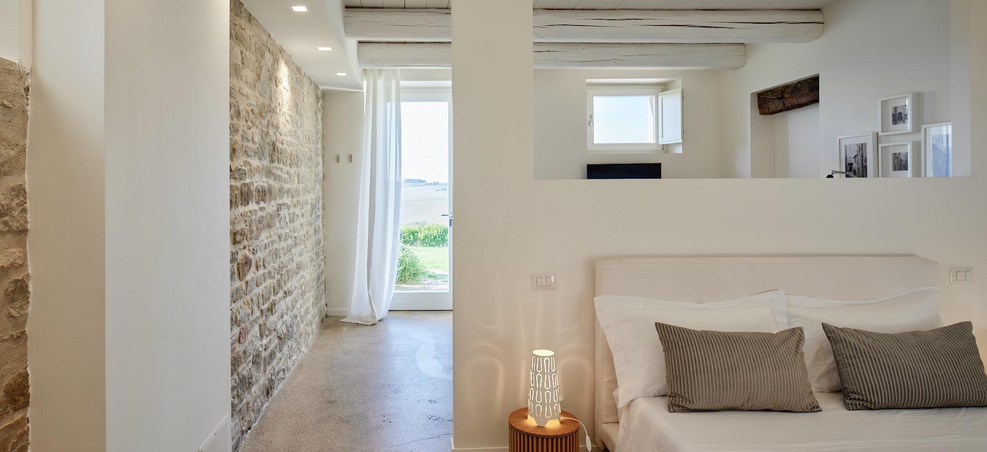 Agriturismo Marche Attractively situated country house with bistro