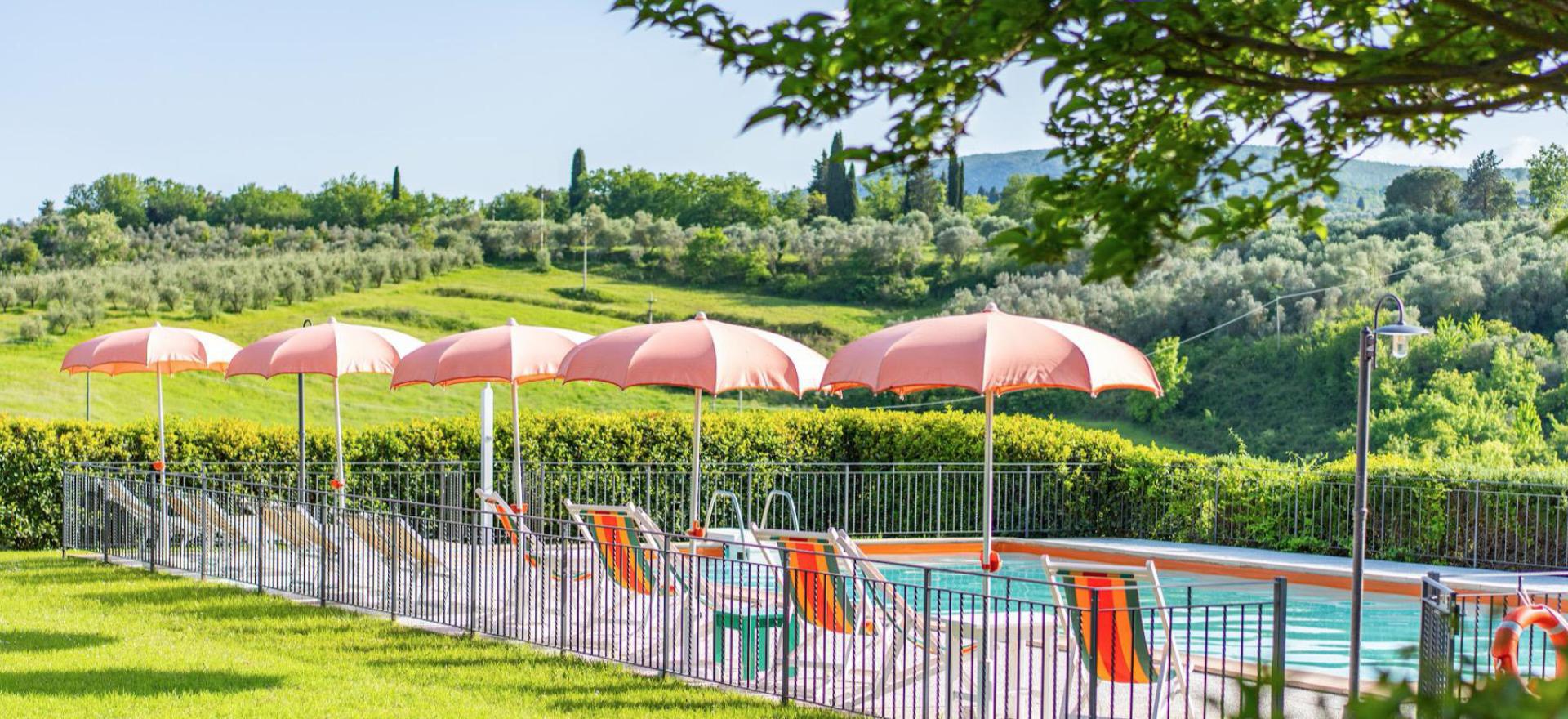 Agriturismo Tuscany Authentic agriturismo in Tuscany with great views