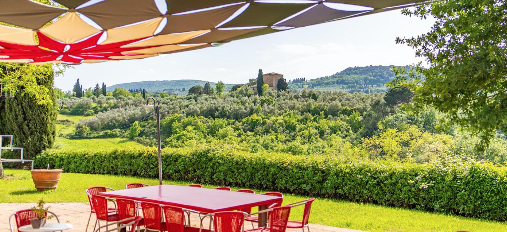 Agriturismo Tuscany Authentic agriturismo in Tuscany with great views