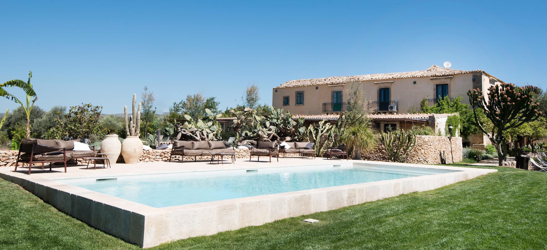 Agriturismo Sicily Authentic agriturismo near the sea with a romantic courtyard