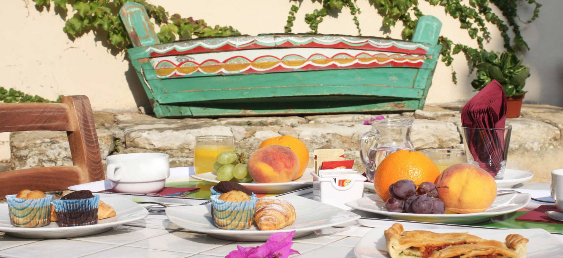 Agriturismo Sicily Authentic agriturismo near the sea with a romantic courtyard