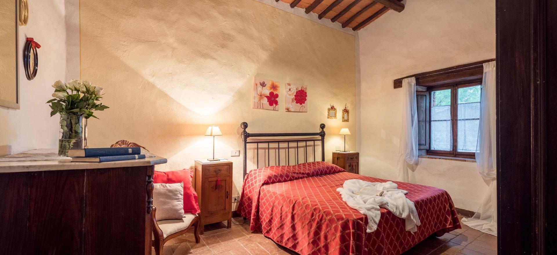 Agriturismo Tuscany Characteristic agriturismo centrally located in Tuscany