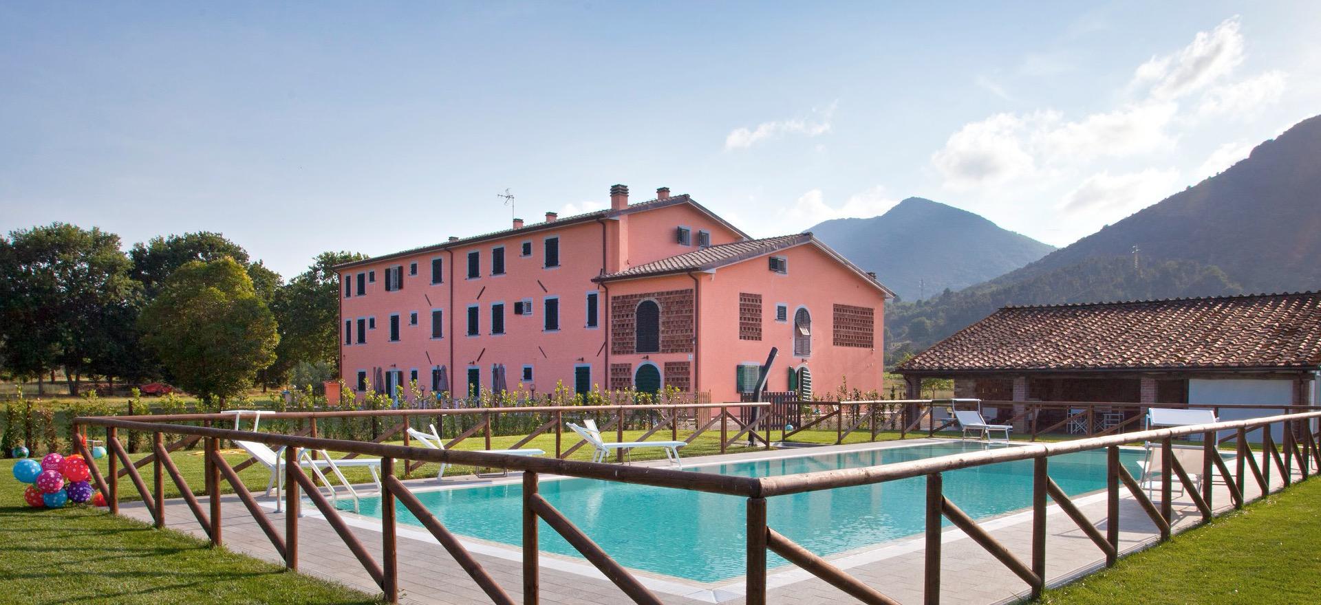Agriturismo Tuscany Child friendly and cozy agriturismo near Lucca