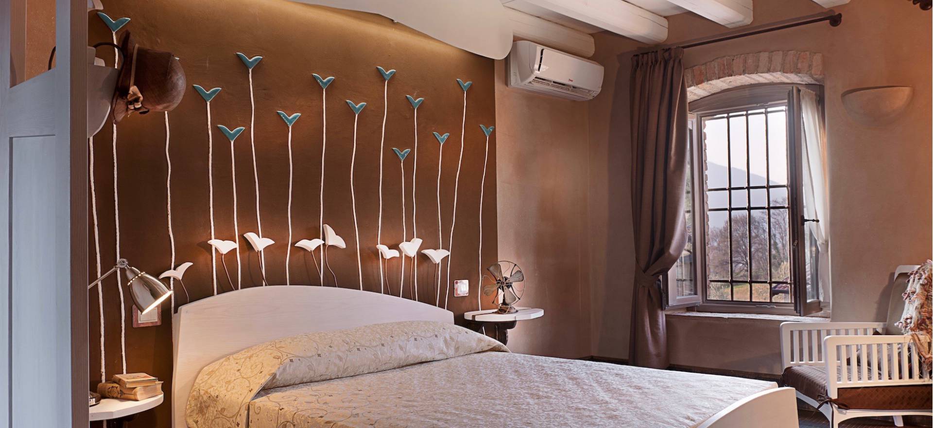 Agriturismo Lake Como and Lake Garda Country hotel Lake Garda, a luxurious oasis of peace