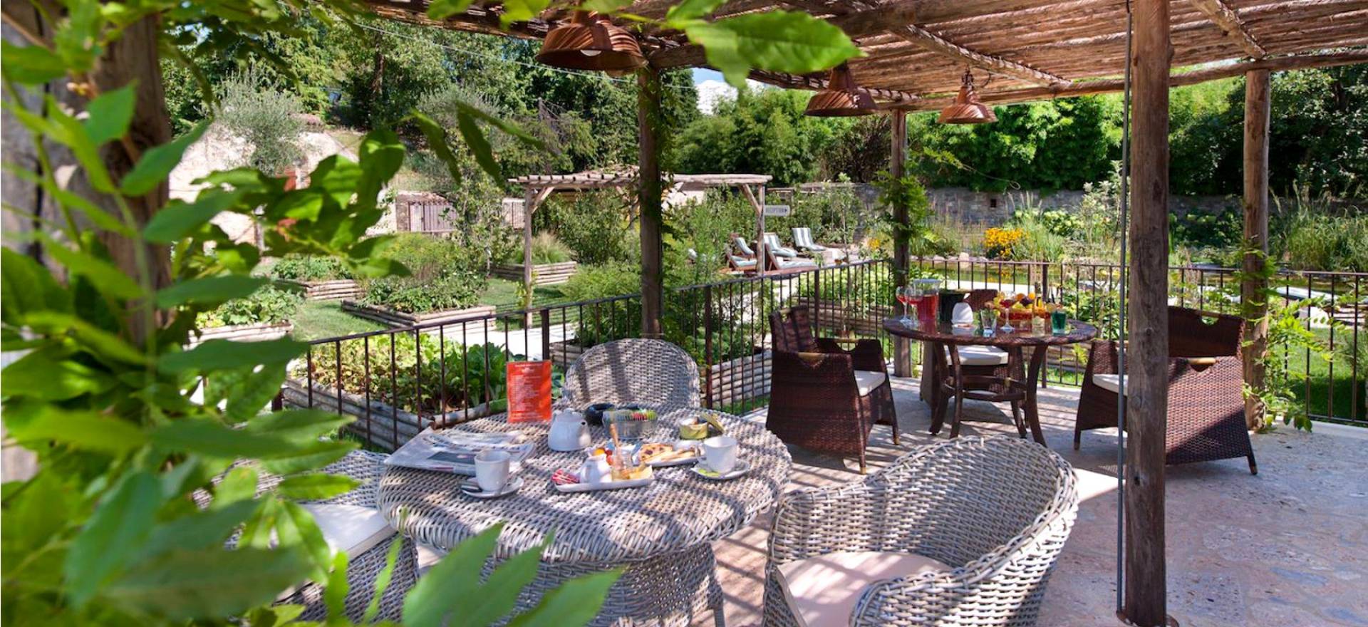 Agriturismo Lake Como and Lake Garda Country hotel Lake Garda, a luxurious oasis of peace