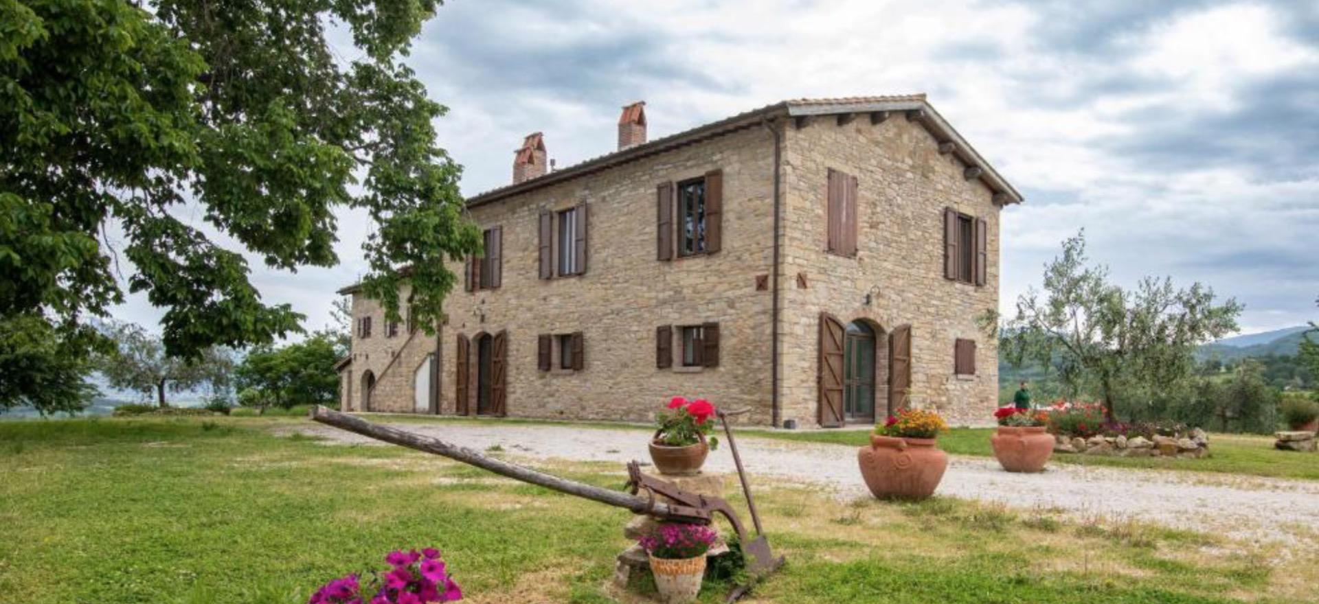 Agriturismo Umbria Hospitable agriturismo in Umbria with restaurant