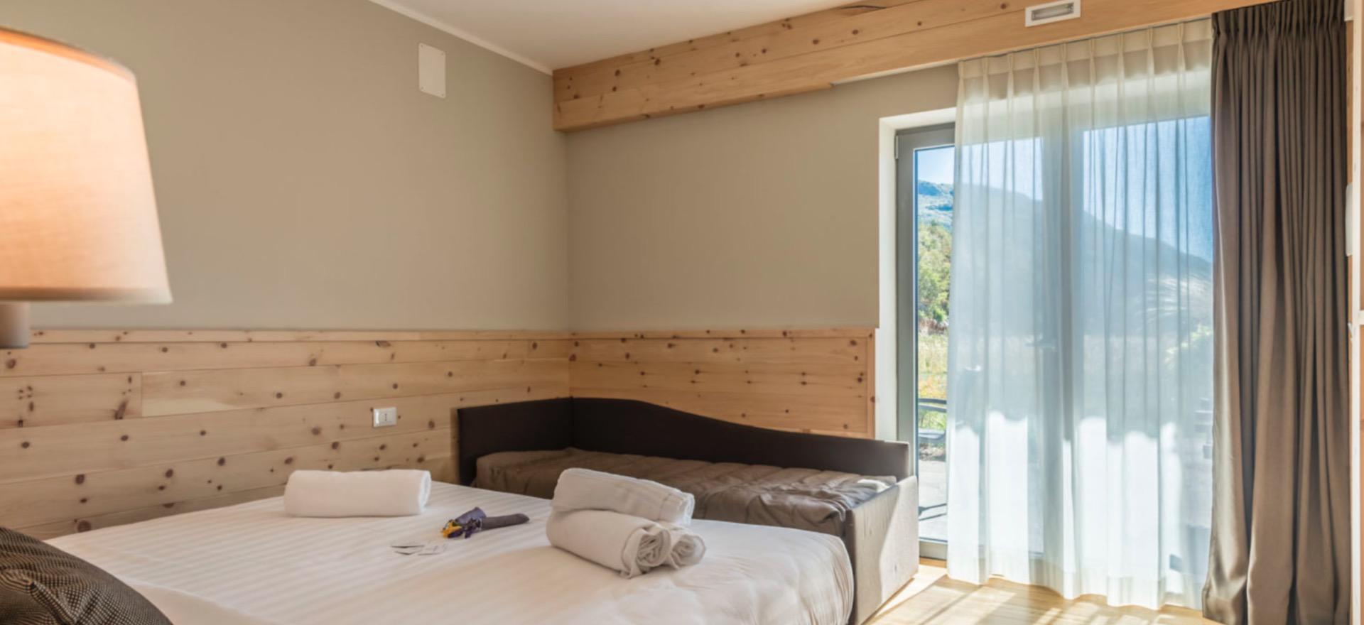 Agriturismo Dolomites Organic apple-agriturismo in the lake valley of Trentino