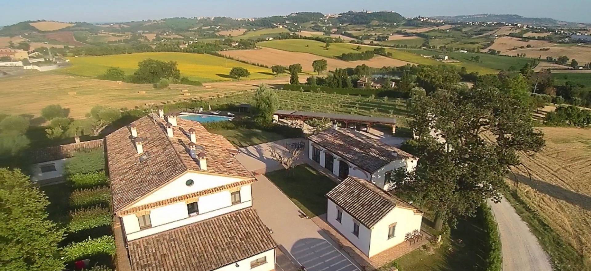 Agriturismo Marche Stylish agriturismo Marche with amazing views