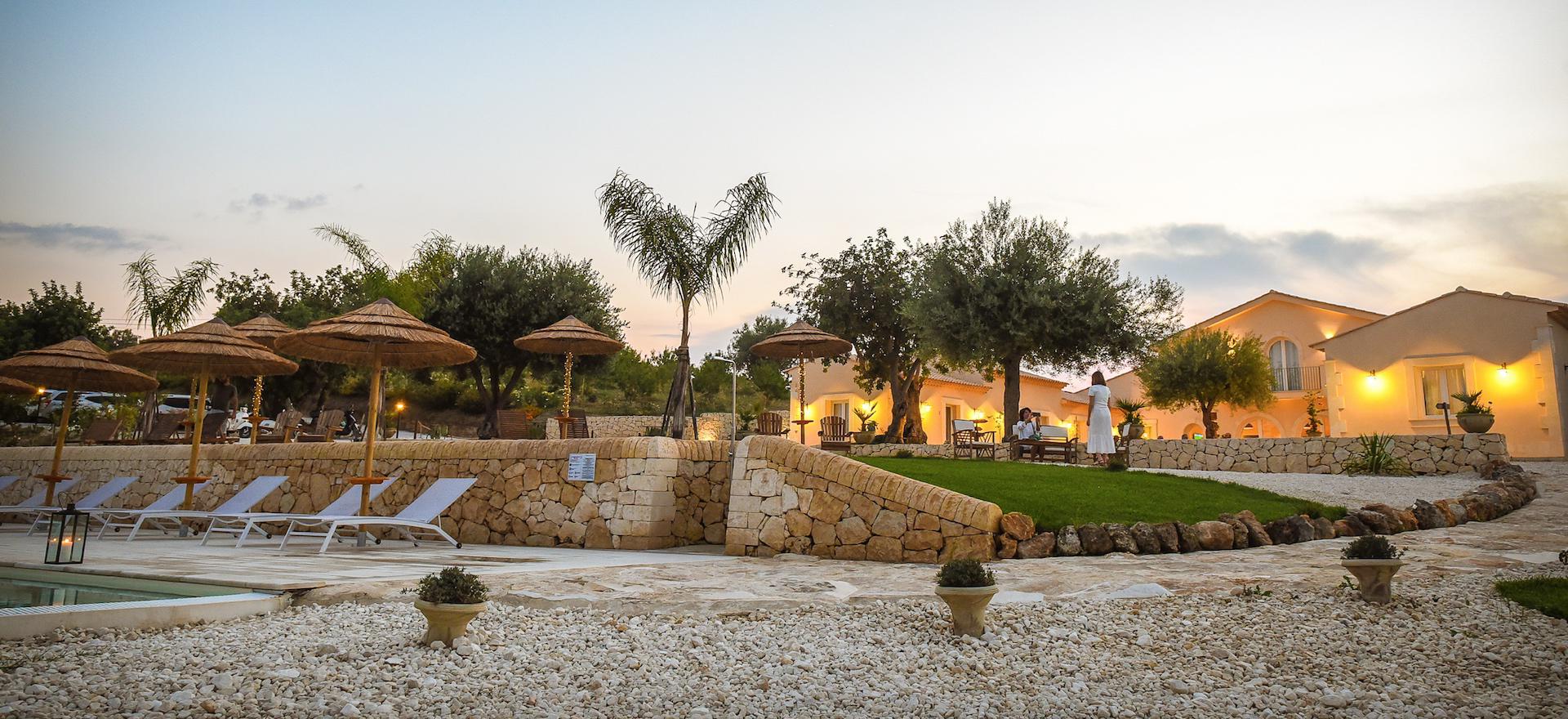 Agriturismo Sicily Superb agriturismo with a view of Noto and near the sea